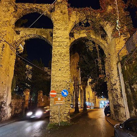 La Casa Sugli Archi Salerno Exterior foto