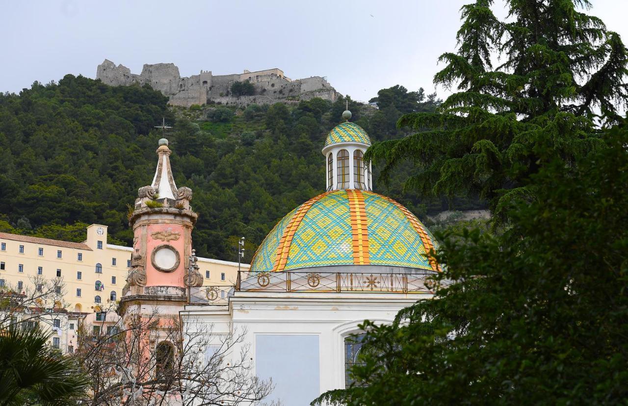 La Casa Sugli Archi Salerno Exterior foto