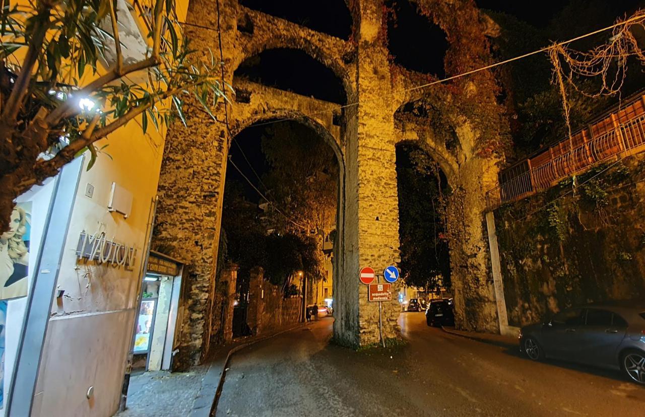 La Casa Sugli Archi Salerno Exterior foto